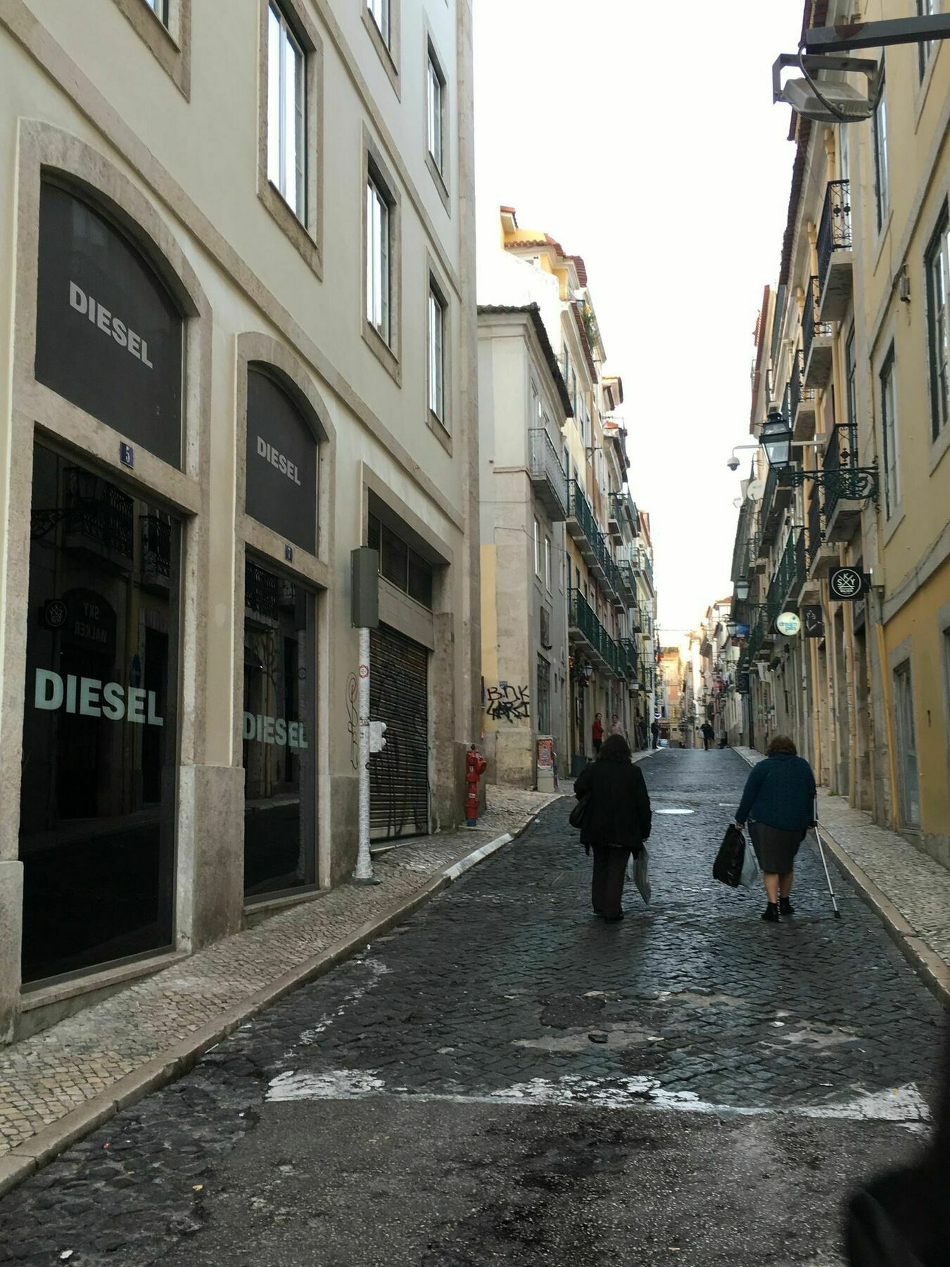 Lisbon Fragrances Apartment Exterior photo