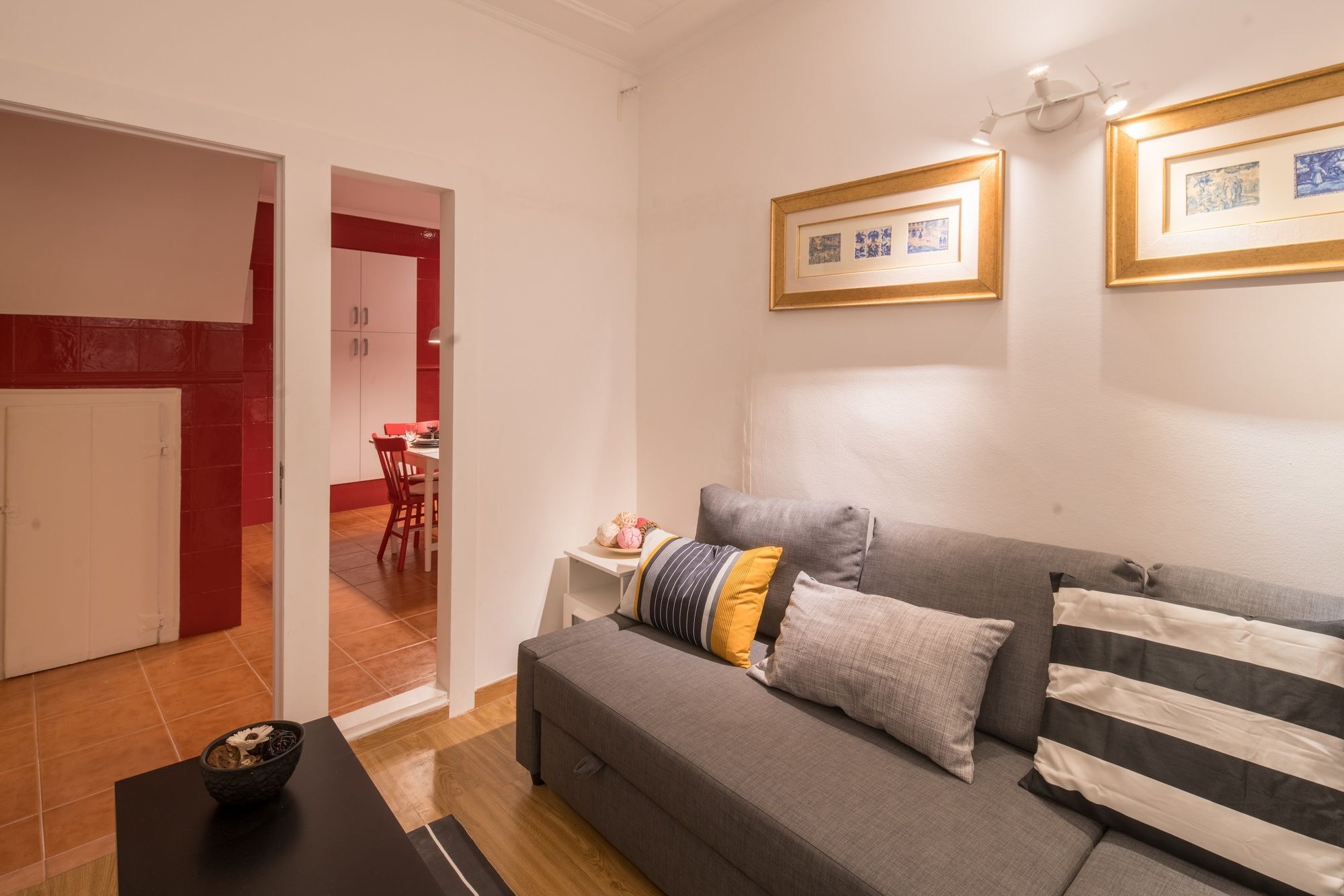 Lisbon Fragrances Apartment Exterior photo